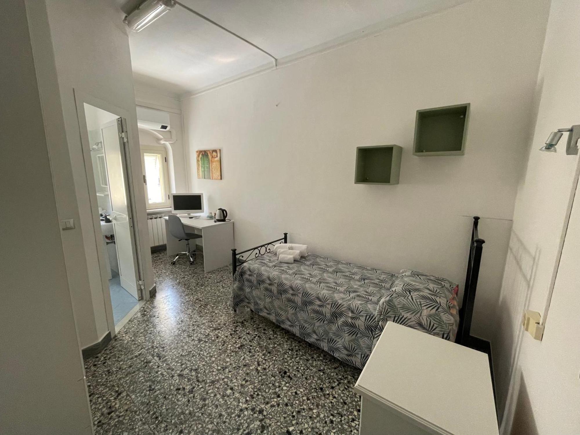 Ostello San Giovanni Bosco La Spezia Room photo